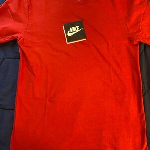 Nike Red Crewneck T-Shirt with Small Chest Logo Patch